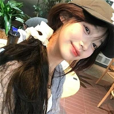 阳台上的坏女孩